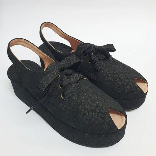 350 medium black
