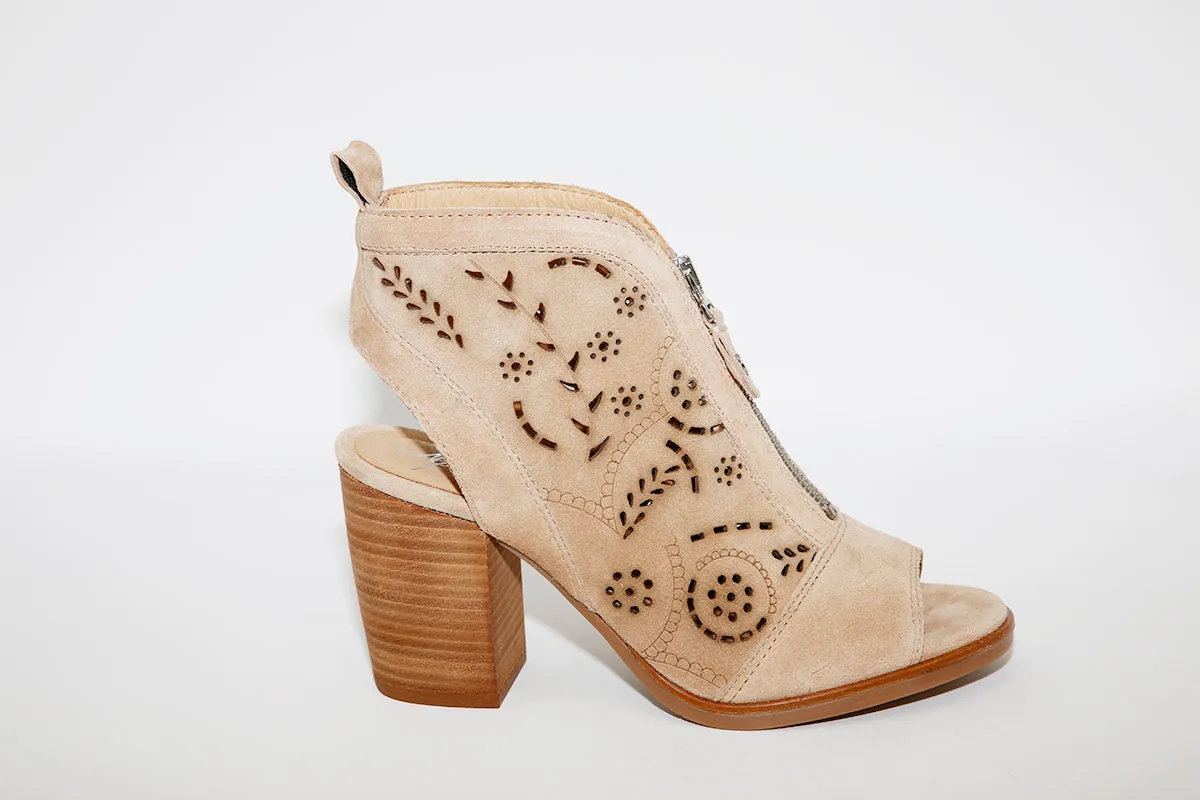 ALPE - 4613 Block Heel Beige Suede Sandal