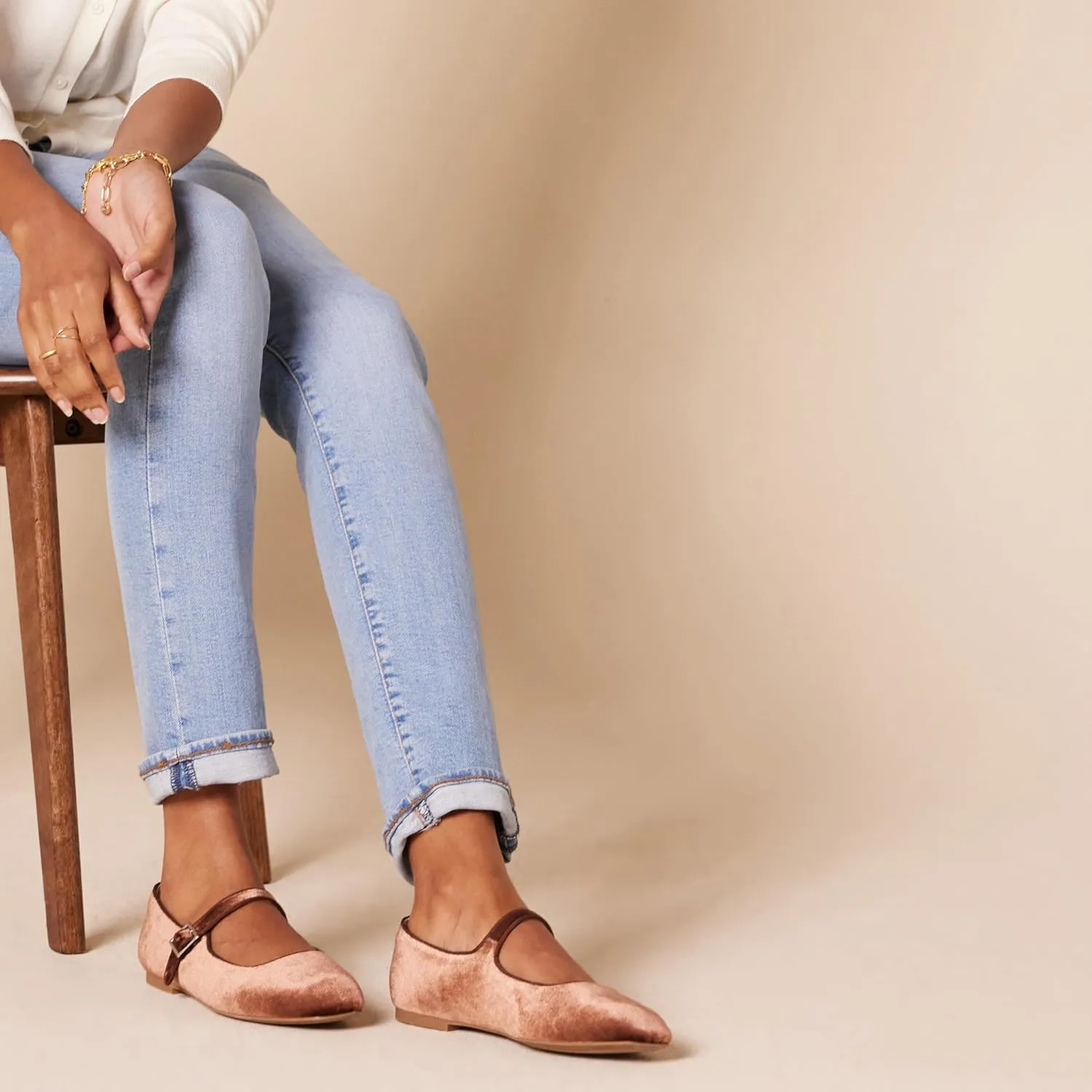 Amazon Essentials Women's Mary Jane Ballet Flat