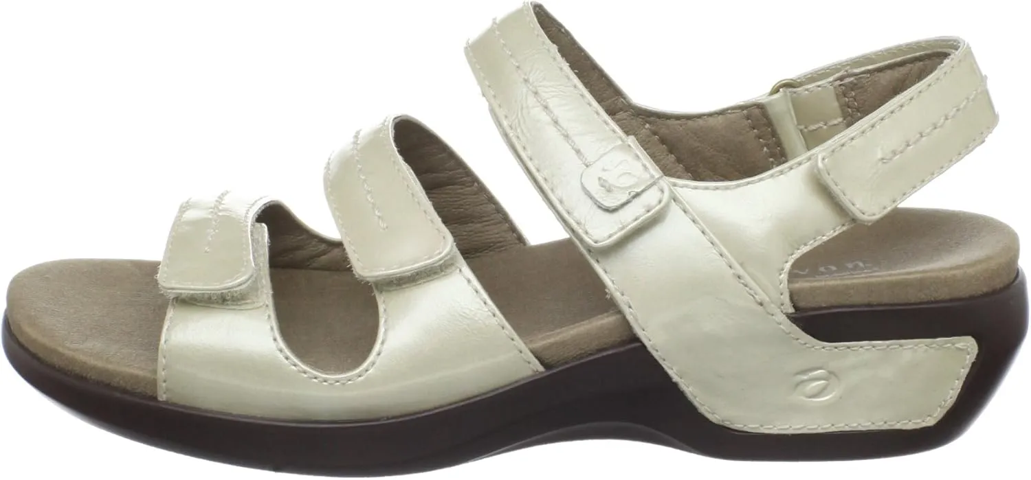 Aravon Women's Keri Wedge Sandal