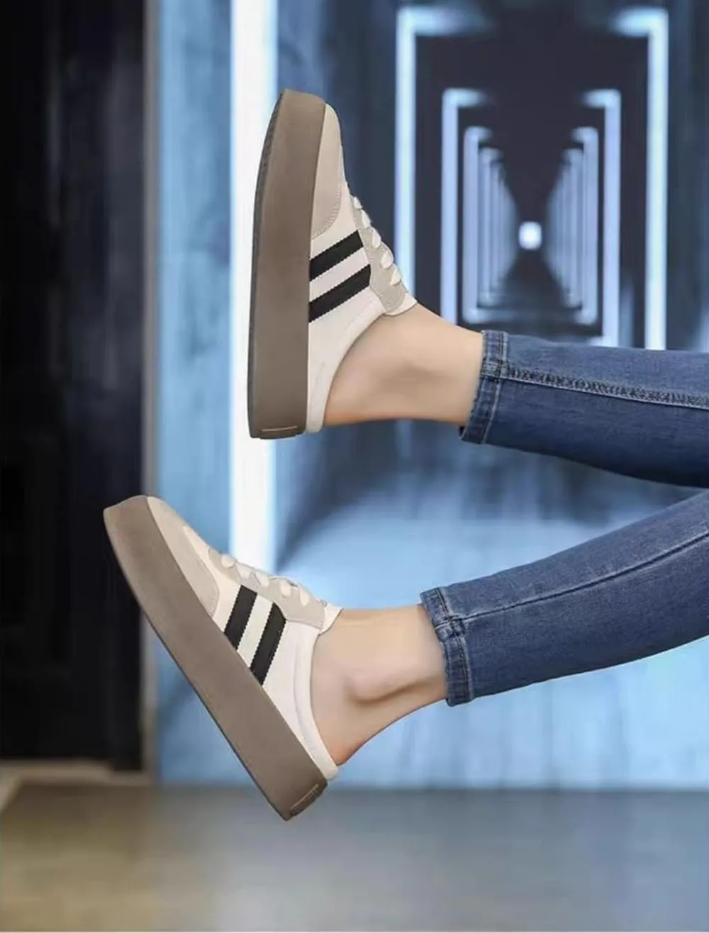 Backless Tennis Shoes for Women Wide Mule Sneakers Slip on Backless Sneakers Platform Canvas Mules Non Slip Chunky Thick Sole Lace Up Breathable Mesh Casual Walking Slides Lightweight Round Toe Girl
