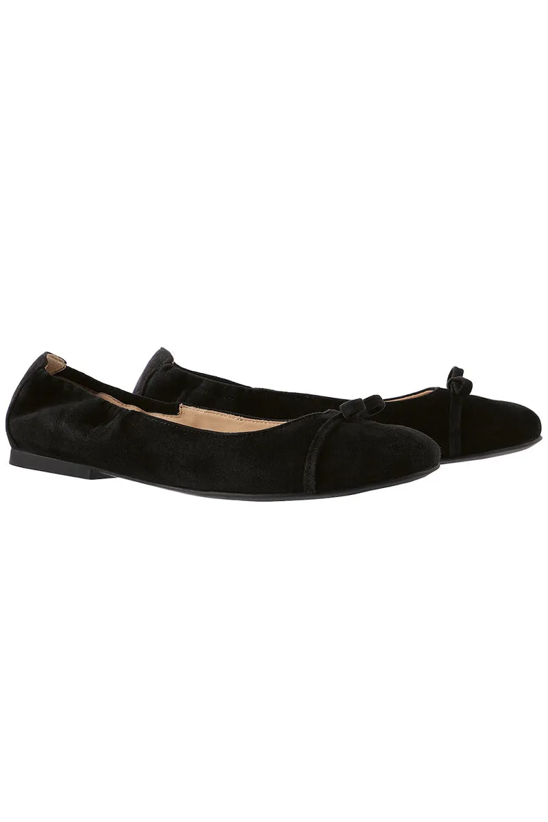 Ballerinas Betty