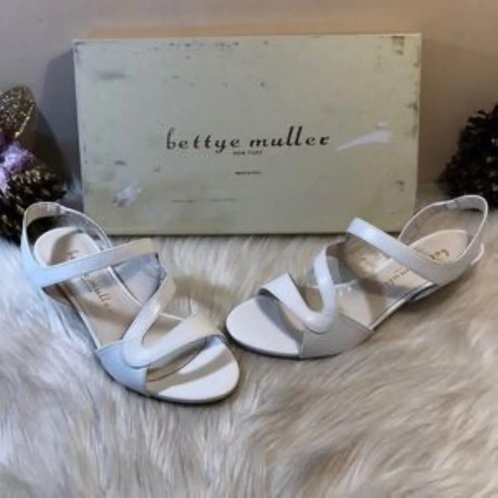 Bettye Muller Women's Sandy Sandal