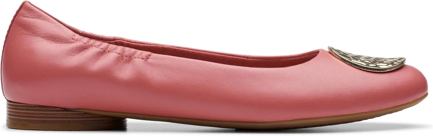 Clarks Women's Loreleigh Ave Ballet Flat