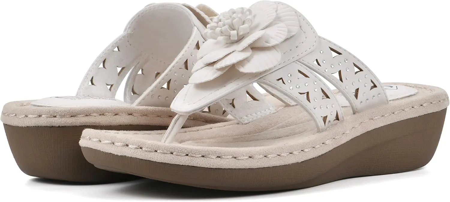 CLIFFS BY WHITE MOUNTAIN Women's Cynthia Wedge Sandal