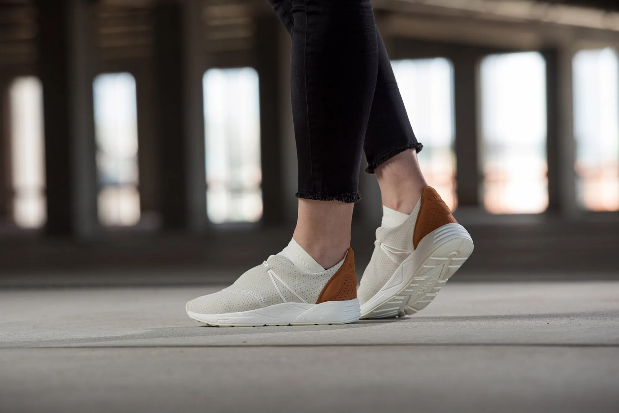 Eaglezero Suede S-E15 Off White - Women