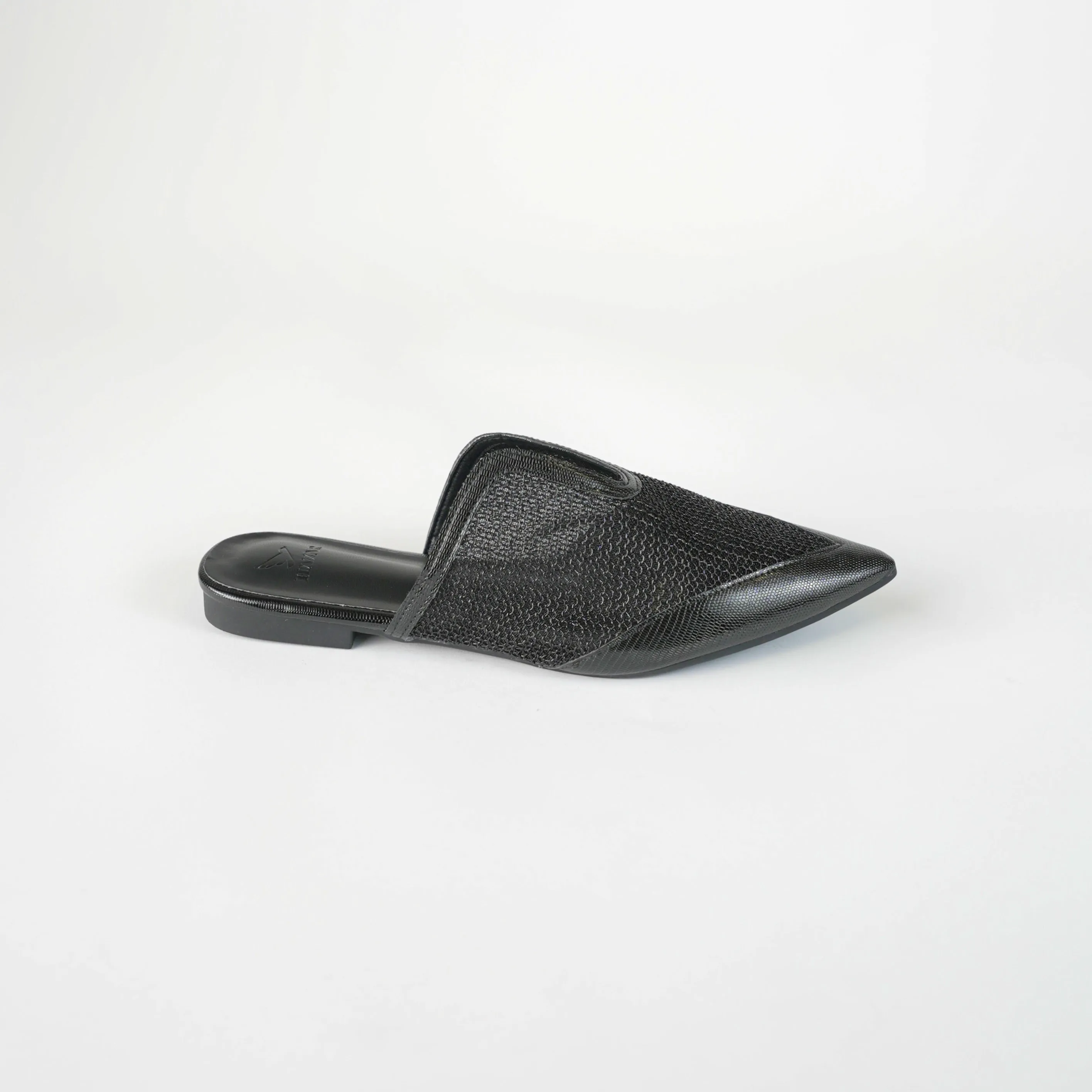 Flat mule