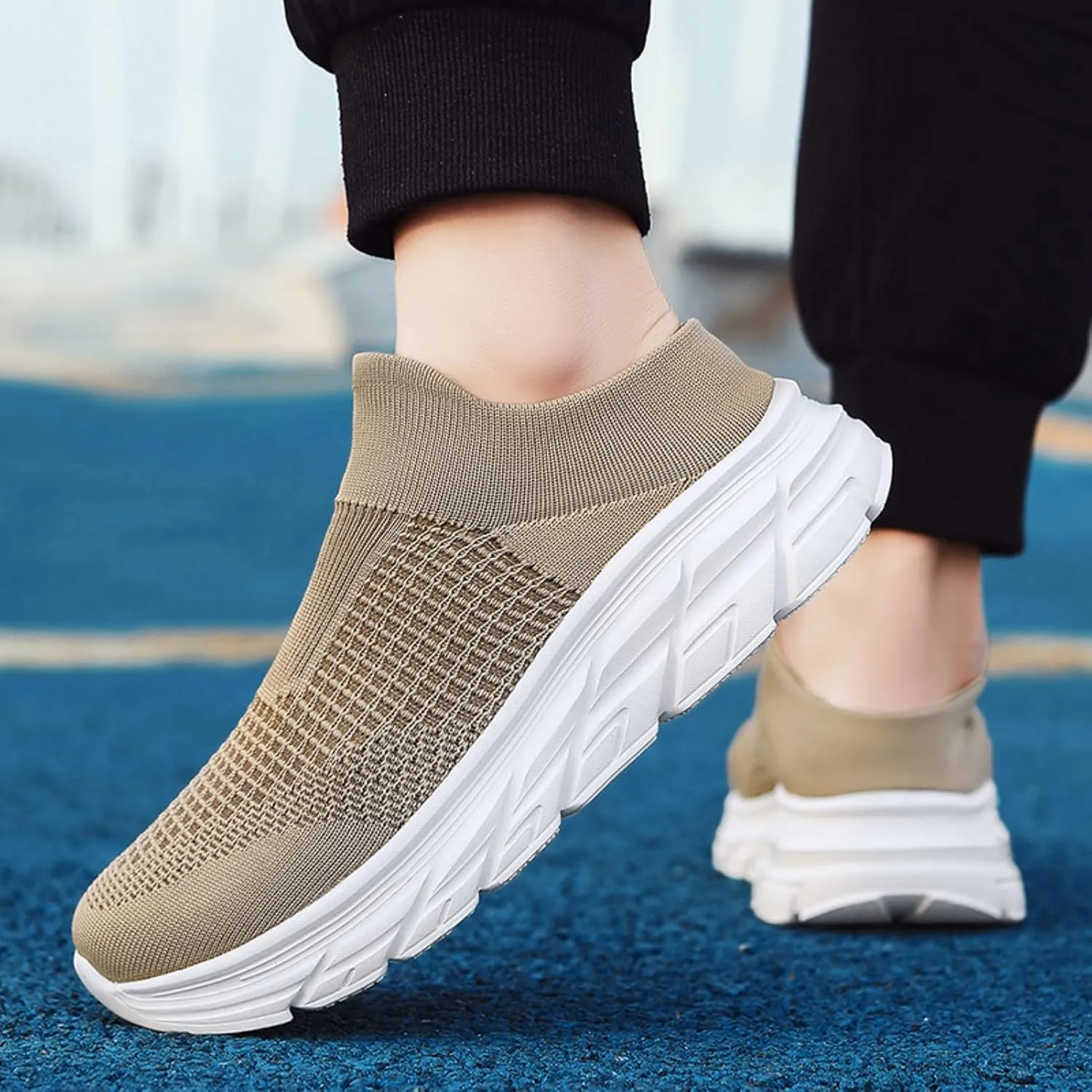 FUNCOS Men's Anti-Slip Garden Clogs - Open Back & Breathable Mesh, Lightweight for Outdoor/Indoor Use