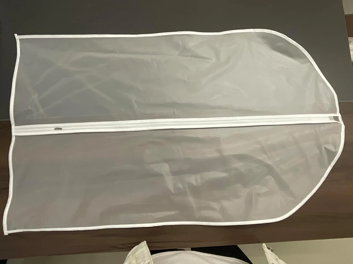 Garment Bags for Hanging Clothes 24'' x 40'' Suit Hanging Garment Bags White Breathable Suit Covers for Closet Full Zipper Dust Cover for Suits Dance Clothes Closet Pack of 6
