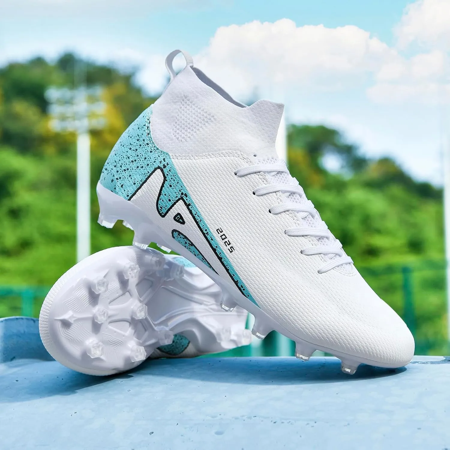 HHY Men's Soccer Shoes Football Cleats with Lace-Up High-Tops Non-Slip Spikes