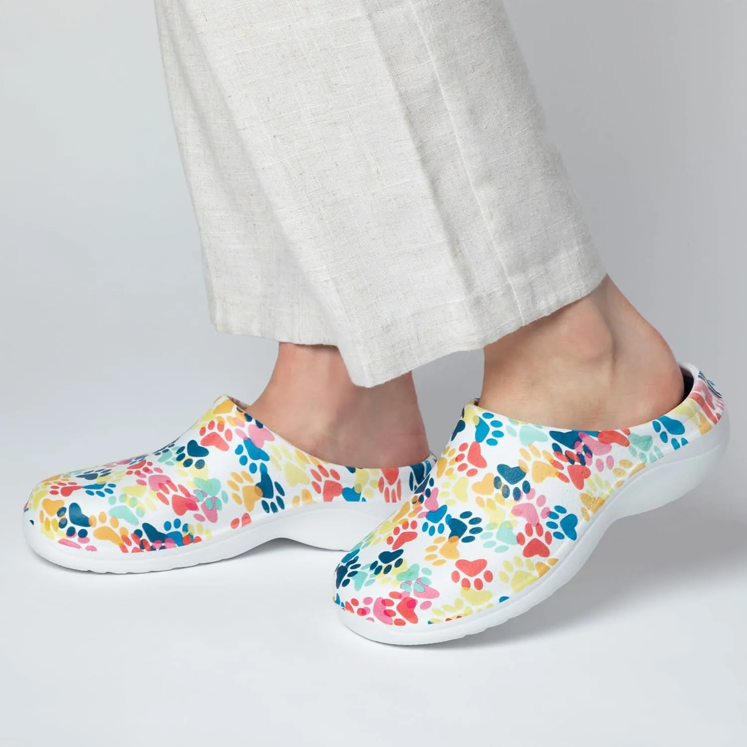 Lightweight Paw Print Garden Clogs Comfortable & Breathable Slip-On Shoes for Gardening