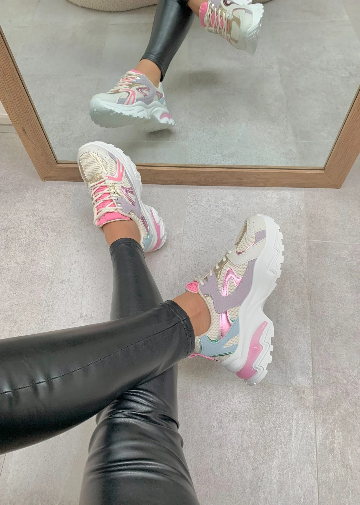 Lio | Glow Chunky Sneakers