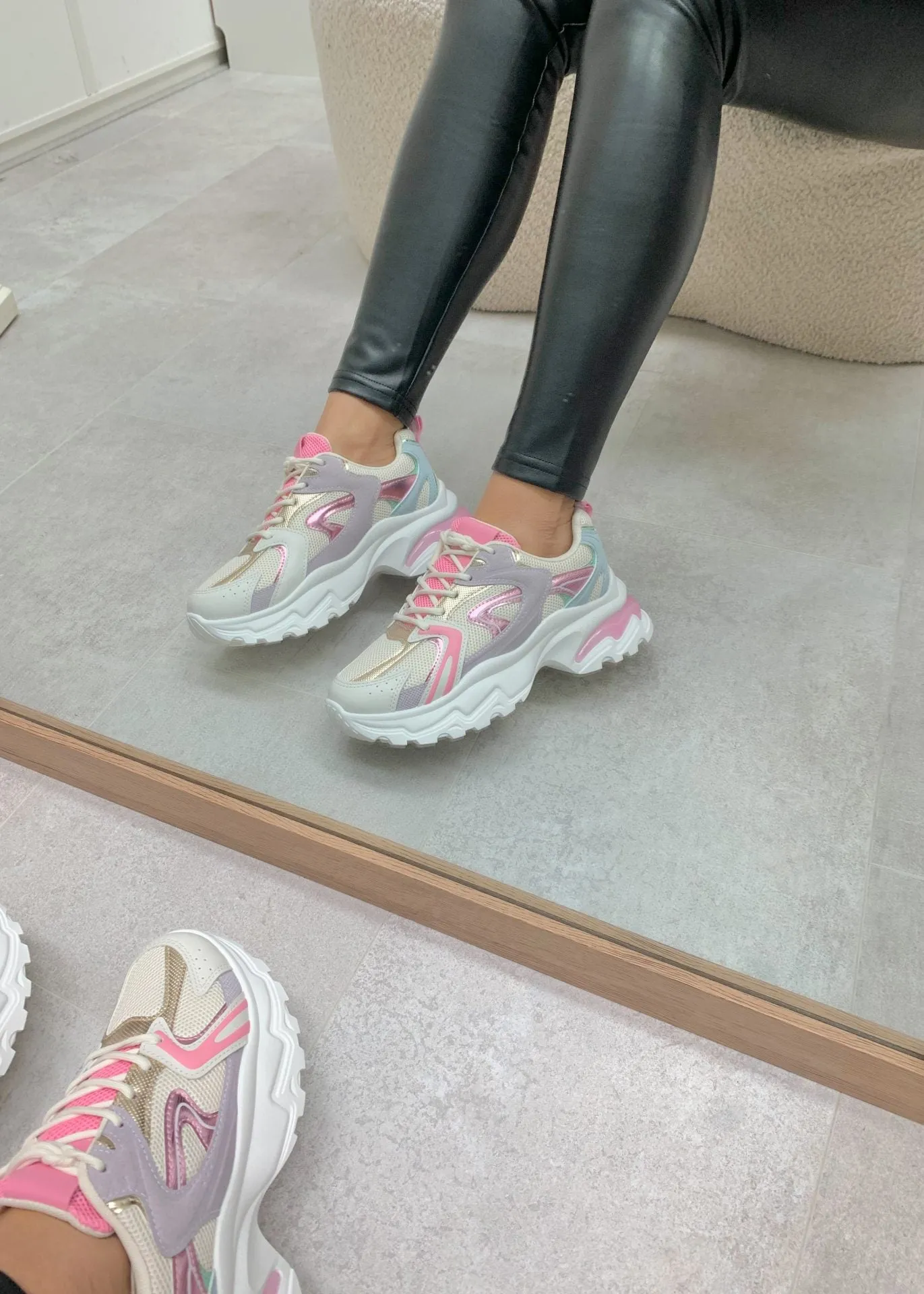Lio | Glow Chunky Sneakers