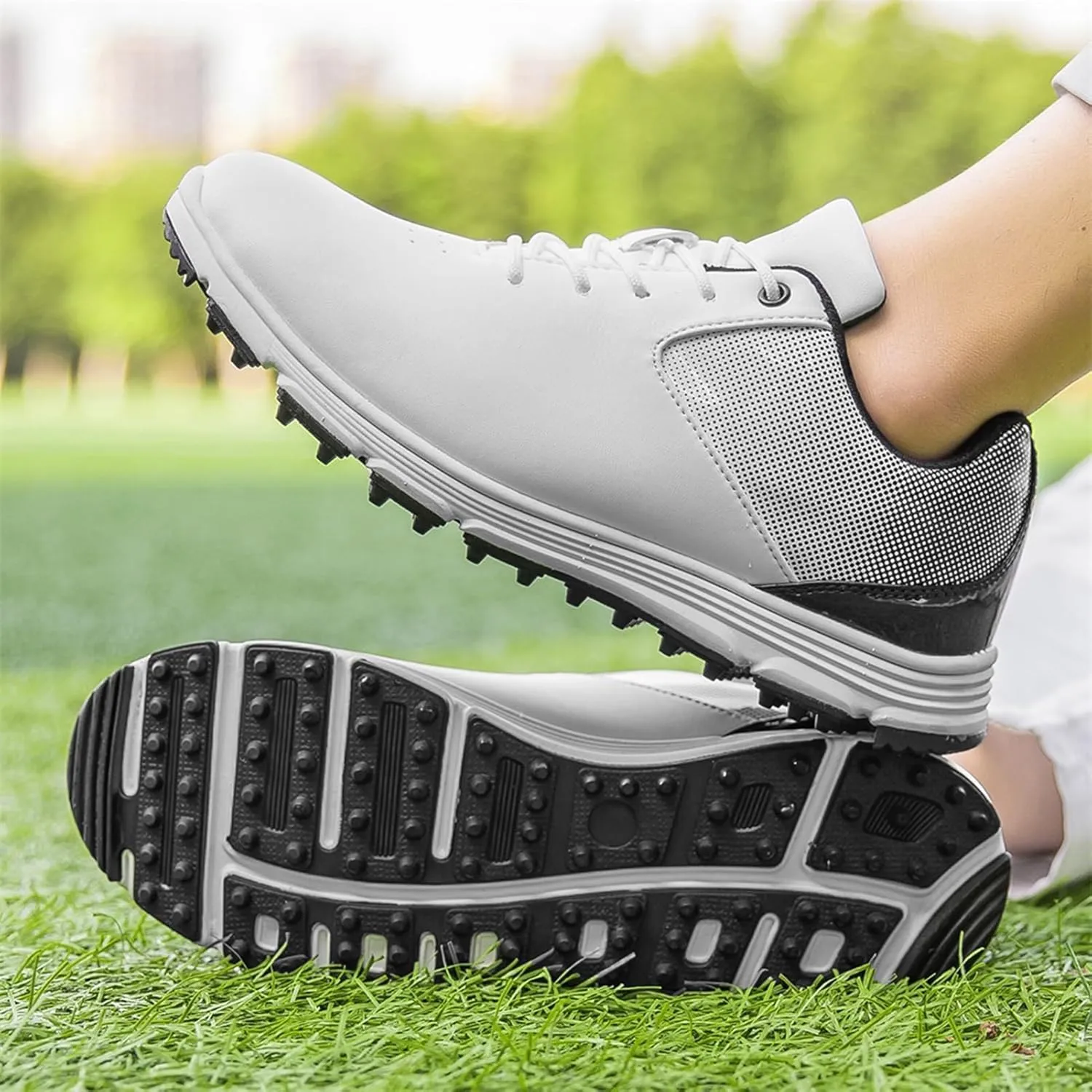 Men's Golf Shoes,Professional Lightweight Waterproof Golf Shoes Mens,Outdoor Trainers Breathable Golf Shoes Mens Spikeless,with Lace Up Design,All Weather Breathability