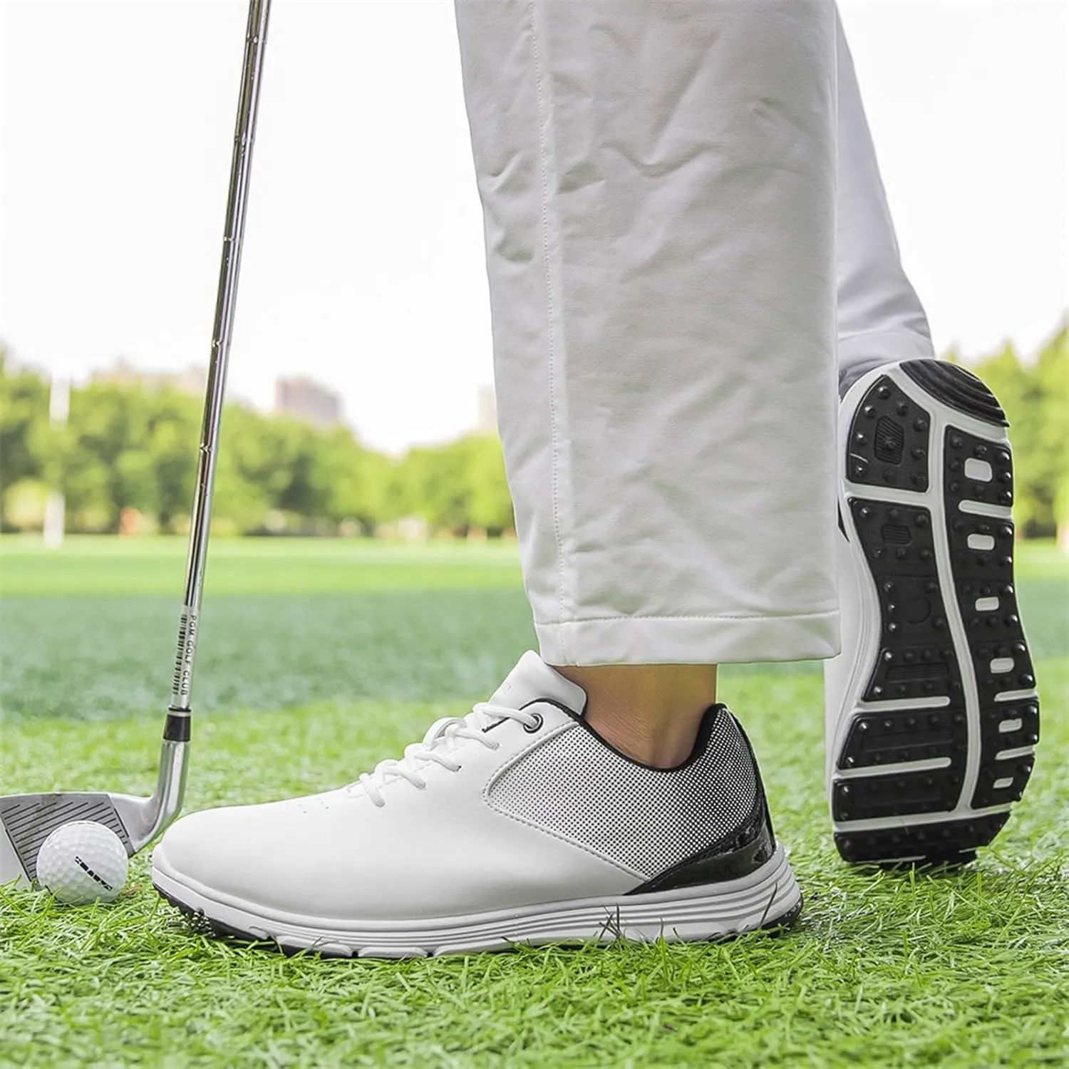 Men's Golf Shoes,Professional Lightweight Waterproof Golf Shoes Mens,Outdoor Trainers Breathable Golf Shoes Mens Spikeless,with Lace Up Design,All Weather Breathability