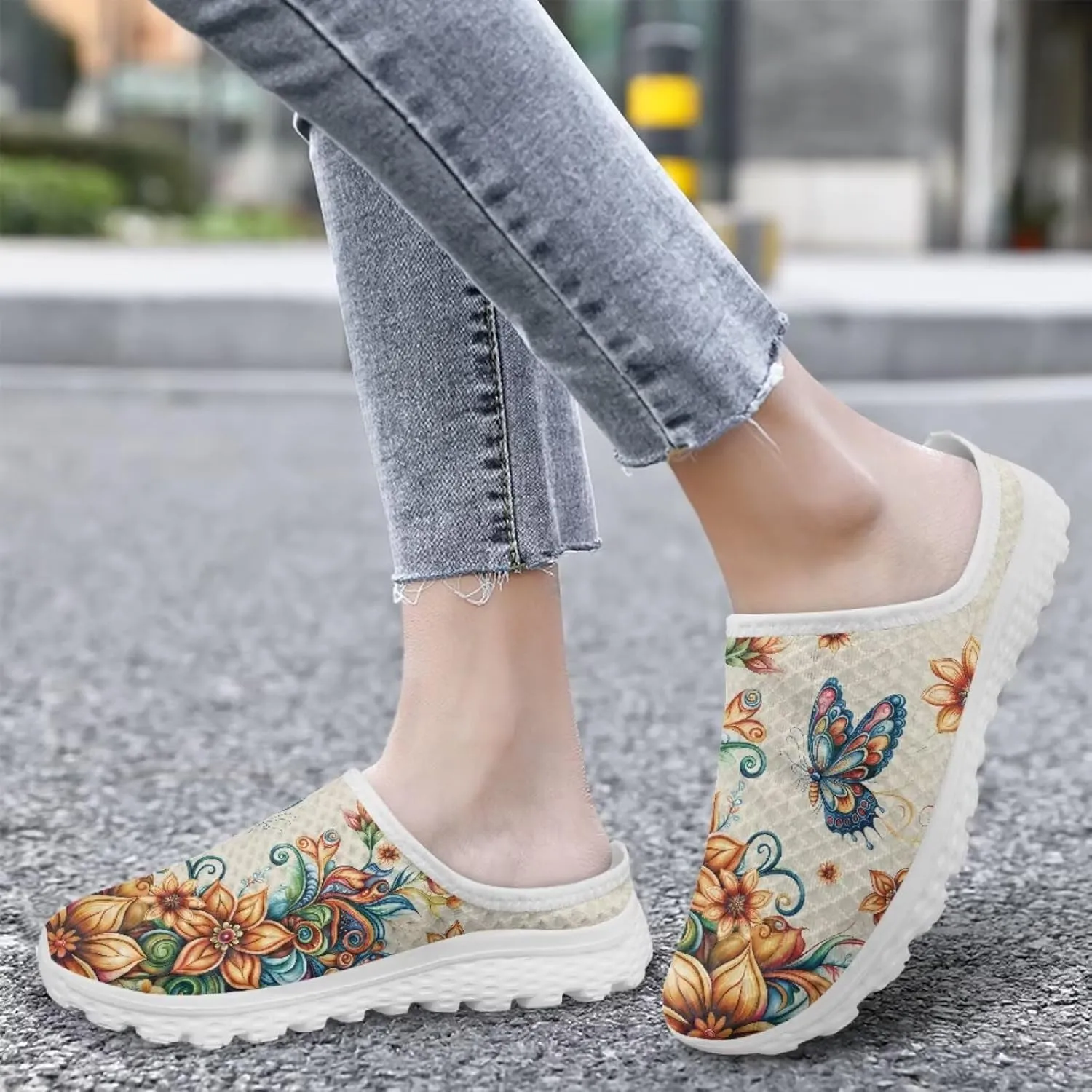 Mule Shoes for Women Summer Novelty Butterfly Outdoor Non-Slip Sneakers Hand Free Garden Walking Shoes Slip On