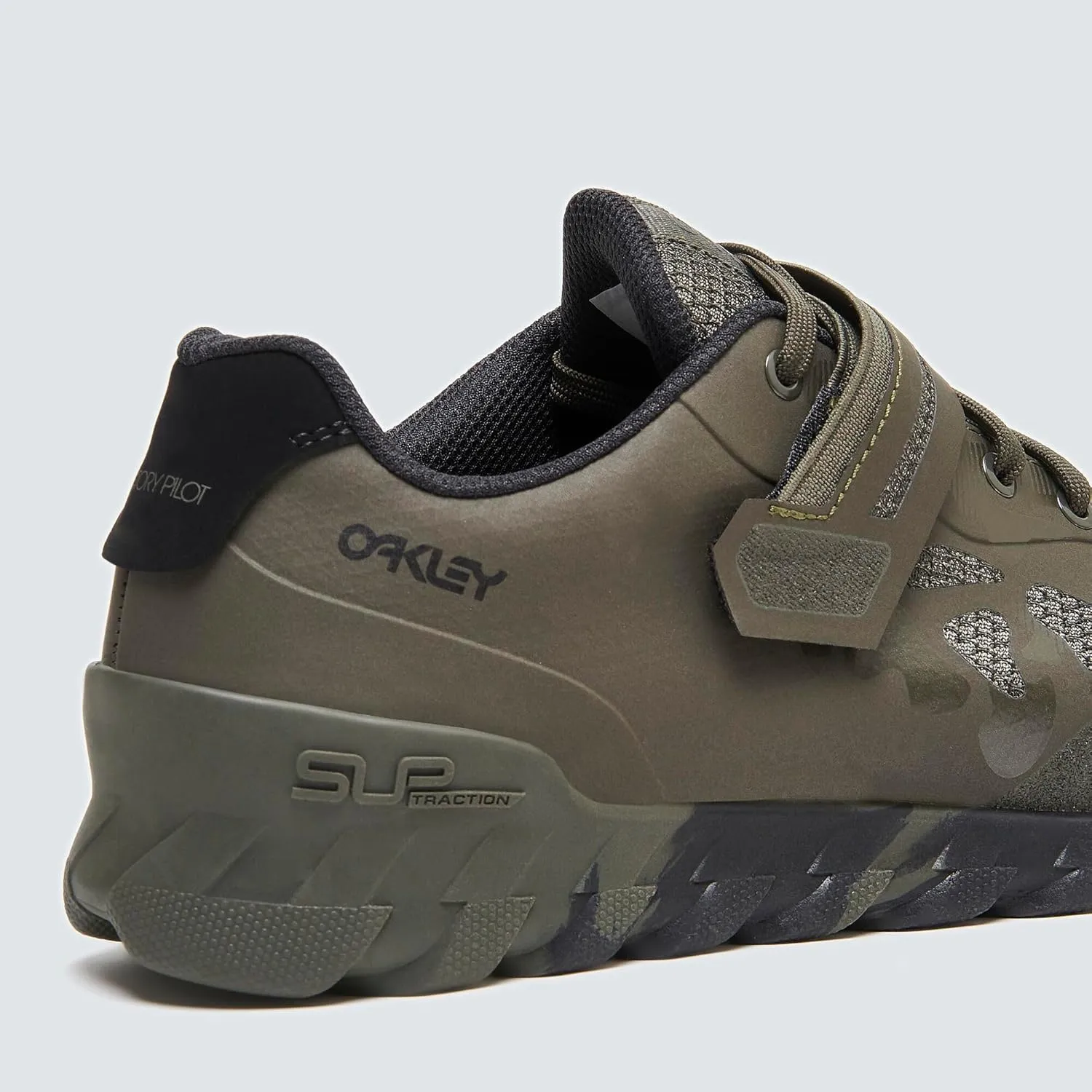 Oakley Koya Recycled Mountain Bike Sneaker