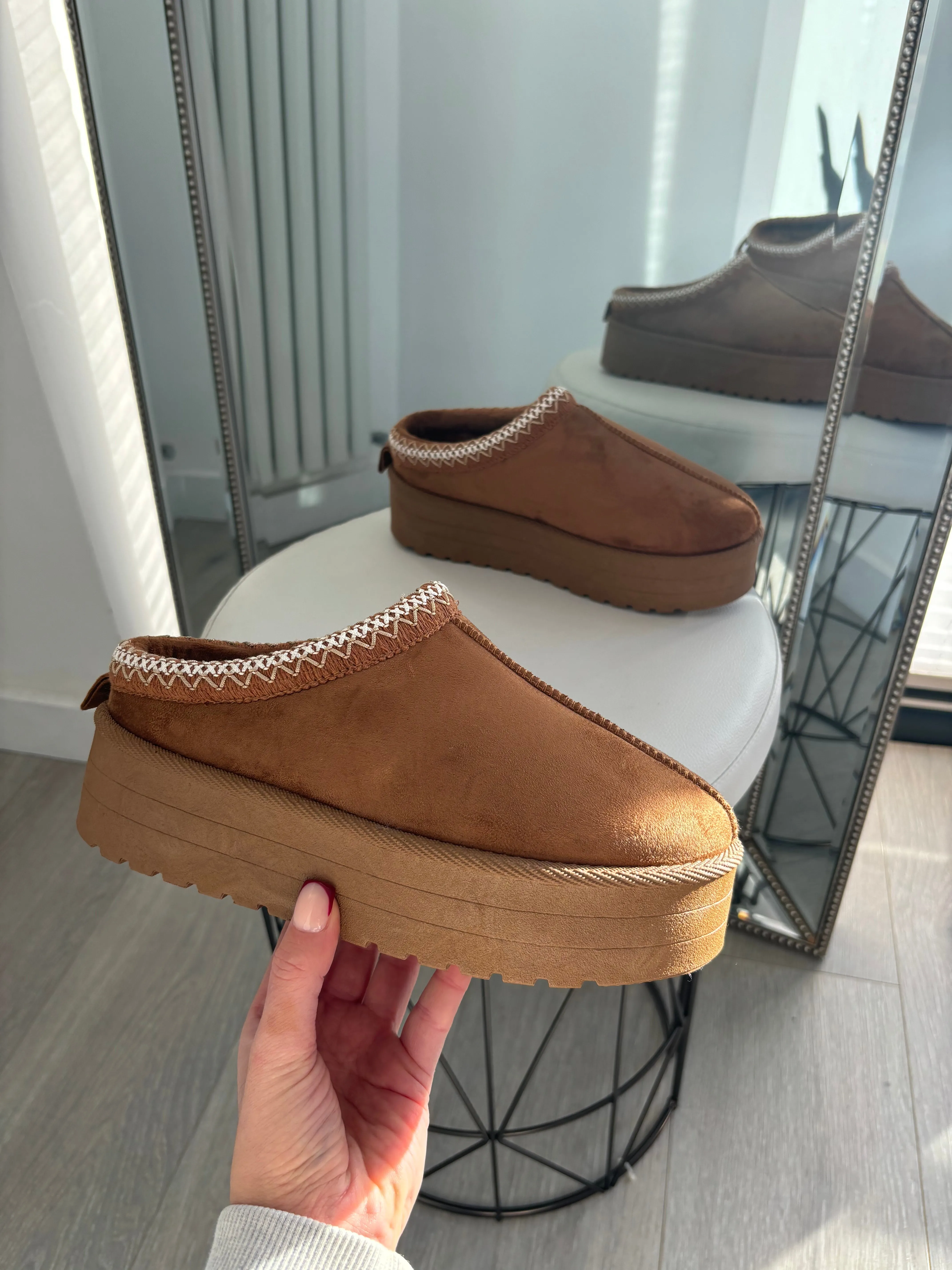SALE Tas fleece lined platform slipper mule - chestnut