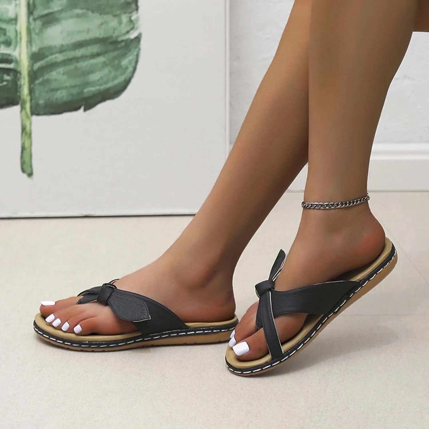 Sandals Women Dressy Summer Flat Leaves Twisted Straps Thong Clip Toe Flip Flops Vintage Lightweight Comfortable Outdoor Ladies Beach Shoes Slippers