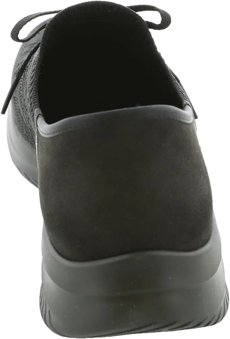 Skechers Women's Martha Stewart Ultra Flex 3.0-Back on Track Hands Free Slip-ins Sneaker