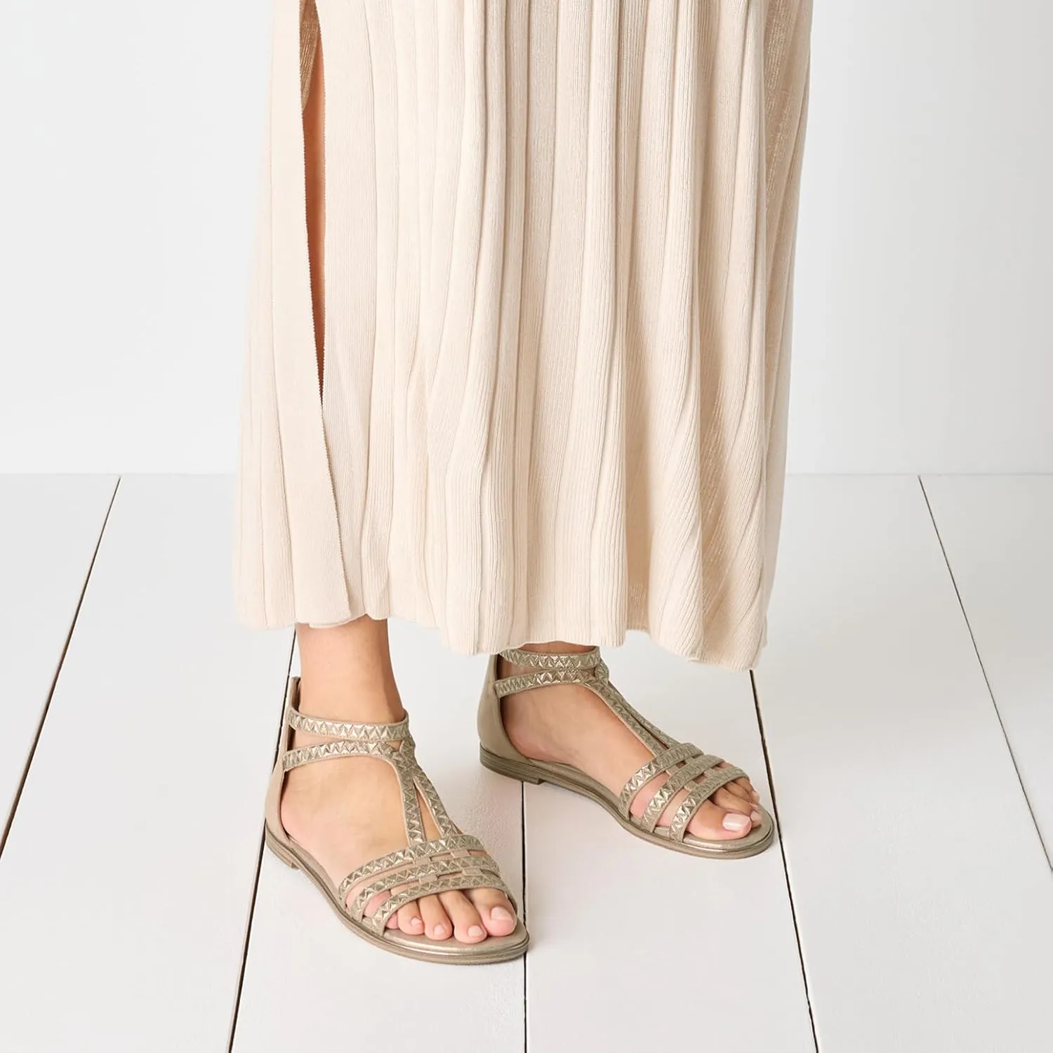 Tamaris Women's Sandal Flat