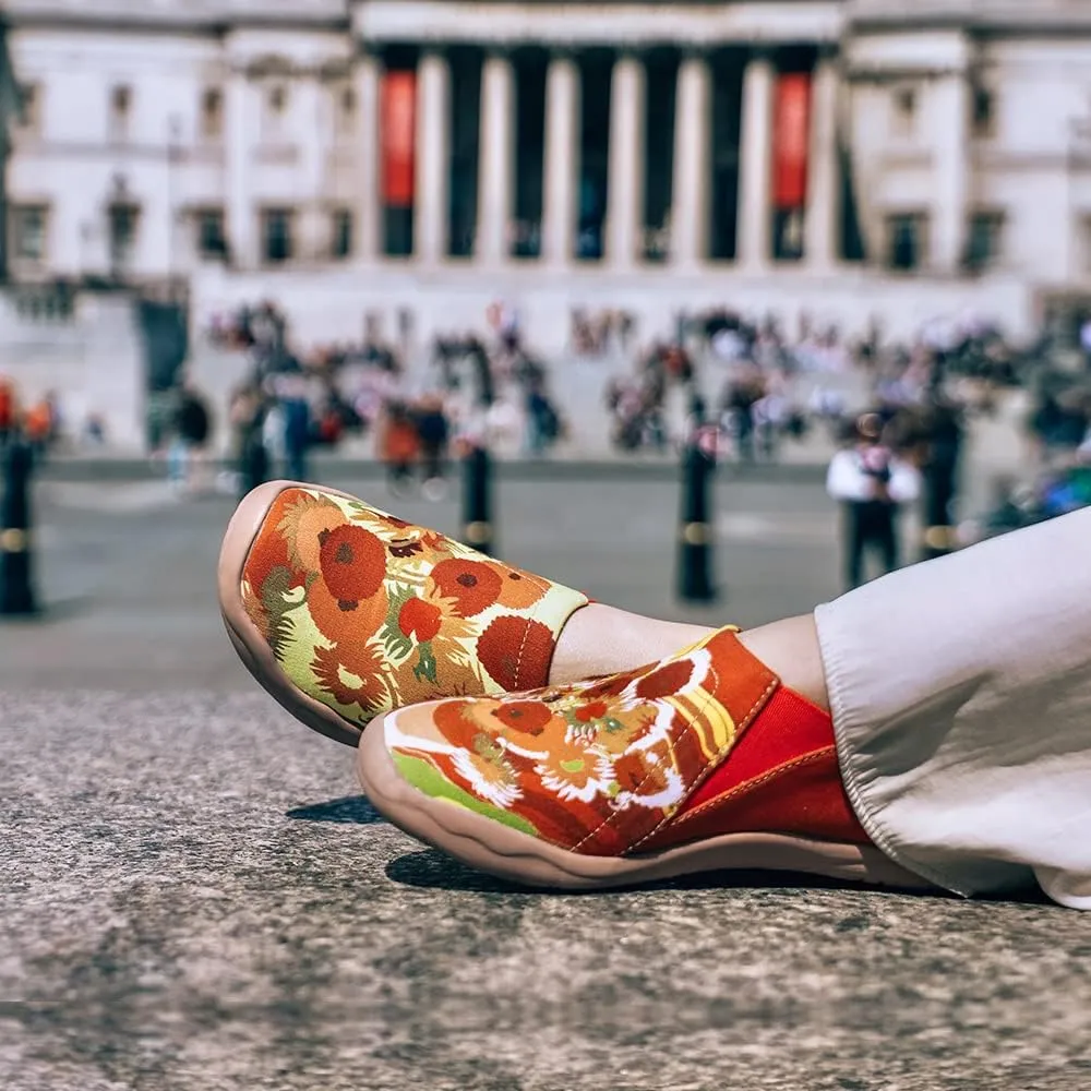 UIN x National Gallery Collaboration Slip On Art Travel Shoes