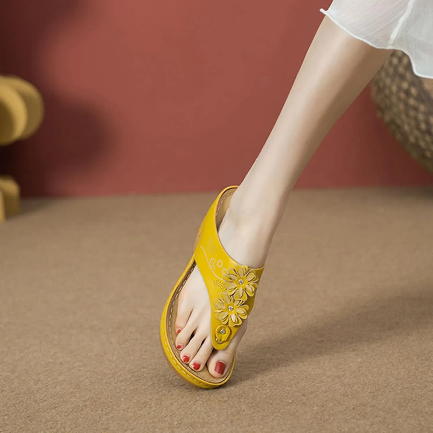 Women Boho Wedge Flip Flops Arch Support Summer Thong Sandals Flower Decor Clip Toe Slipper Beach Vacation Sandal Shoes