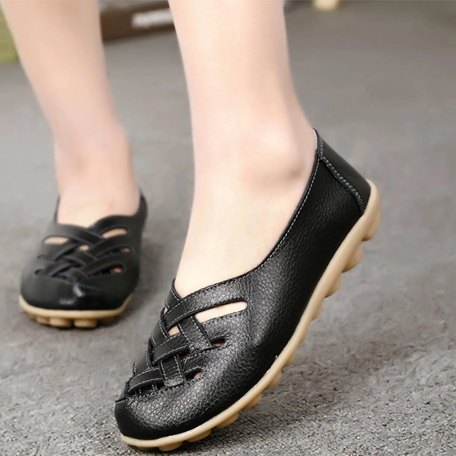 Women's Comfort Walking Casual Flat Loafer Orthopedic Breathable Leather Comfortable Hollow Soft Flats Sandals Vacation Walking Shoes Women Slip-On Indoor Outdoor
