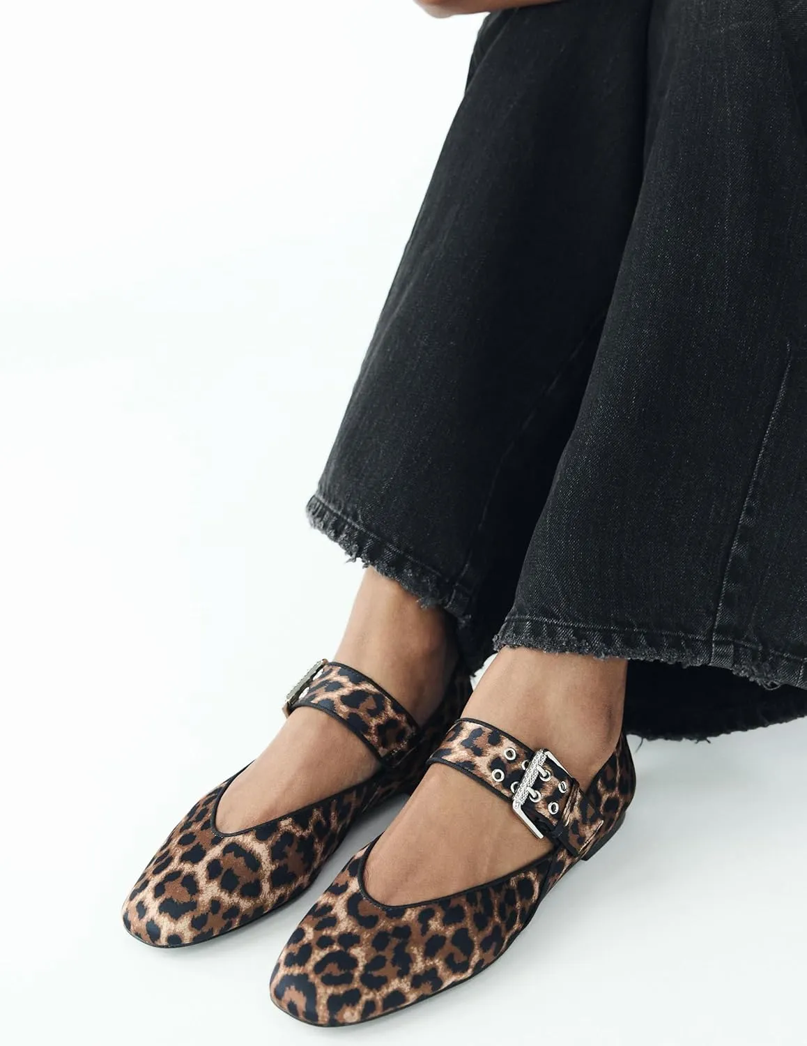Women's Leopard Print Mary Jane Flats Square Toe Suede Ballet Flats for Women Buckle Strap Comfortable Fall Ballerina Shoes